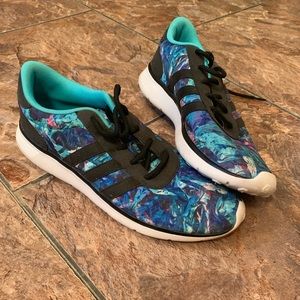 Women’s adidas tennis shoes